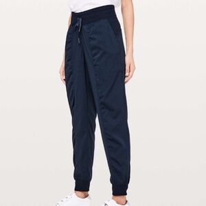 Lululemon Dance Studio Jogger *29" True Navy Size 6